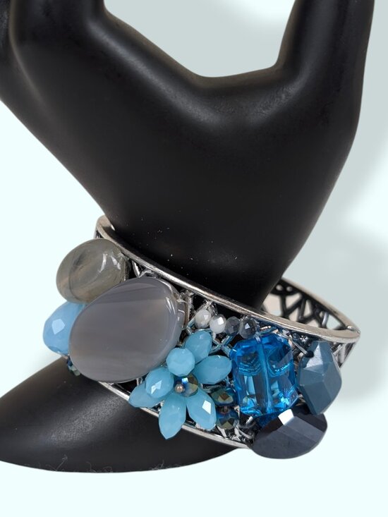 Jewelry - Silver Tone Blue Beaded Hinge Bracelet